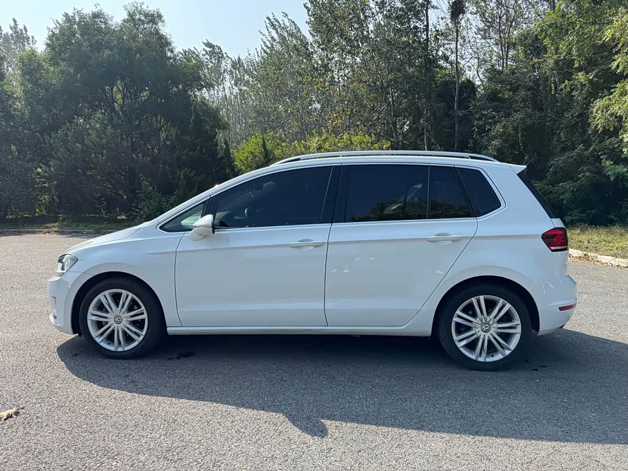 Volkswagen Golf Sportsvan 2018 car image #5
