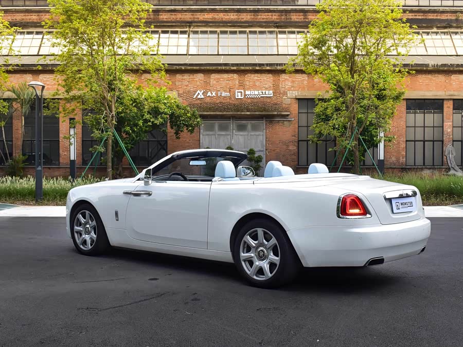 Rolls-Royce Dawn 2023 car image #5