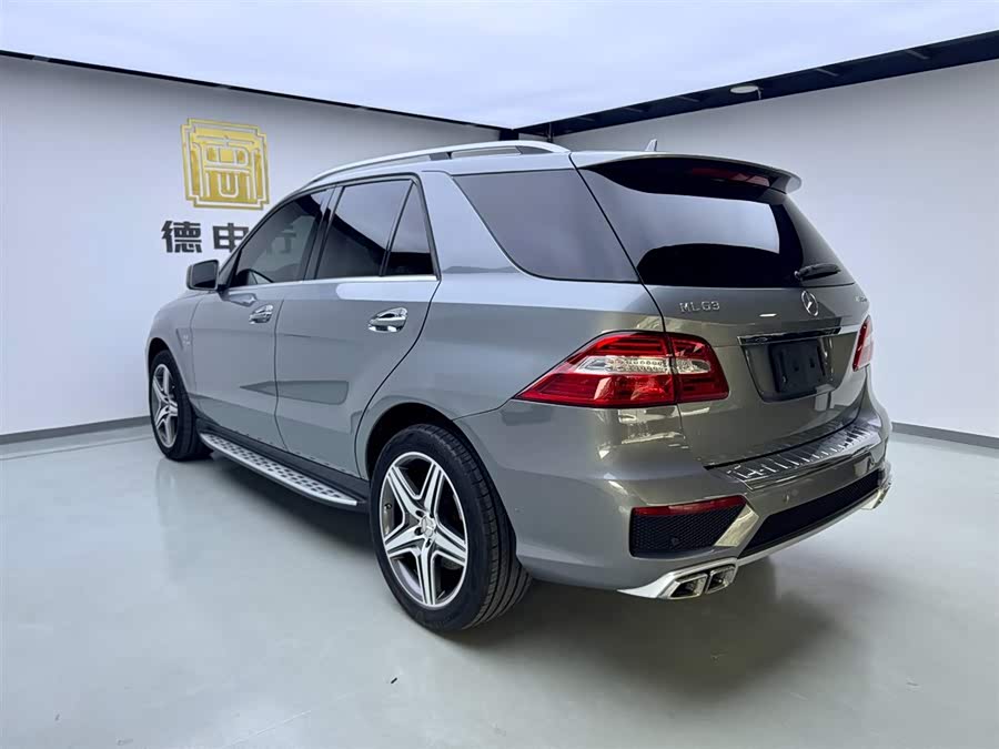 Mercedes-Benz M AMG 2012 صورة سيارة #5