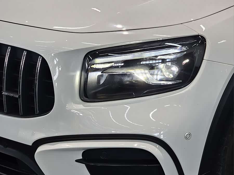 Mercedes-Benz GLB AMG 2024 immagine di auto #5