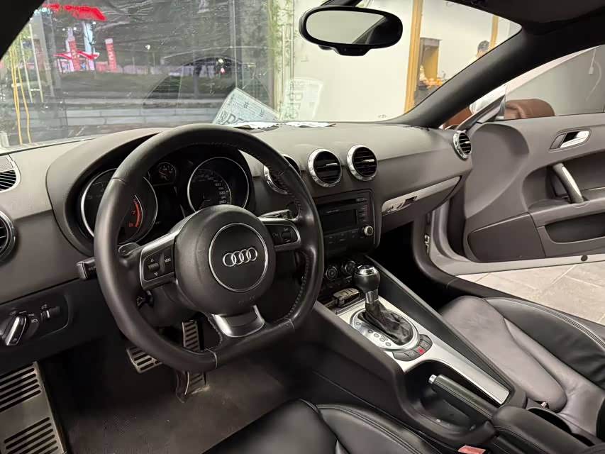 Audi TT 2009 image de voiture #5