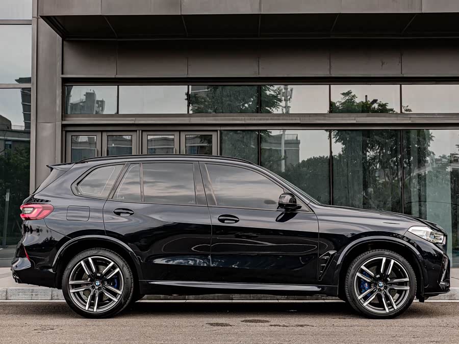 BMW X5 M 2022 #5 BMW X5 M 2022 car image #5