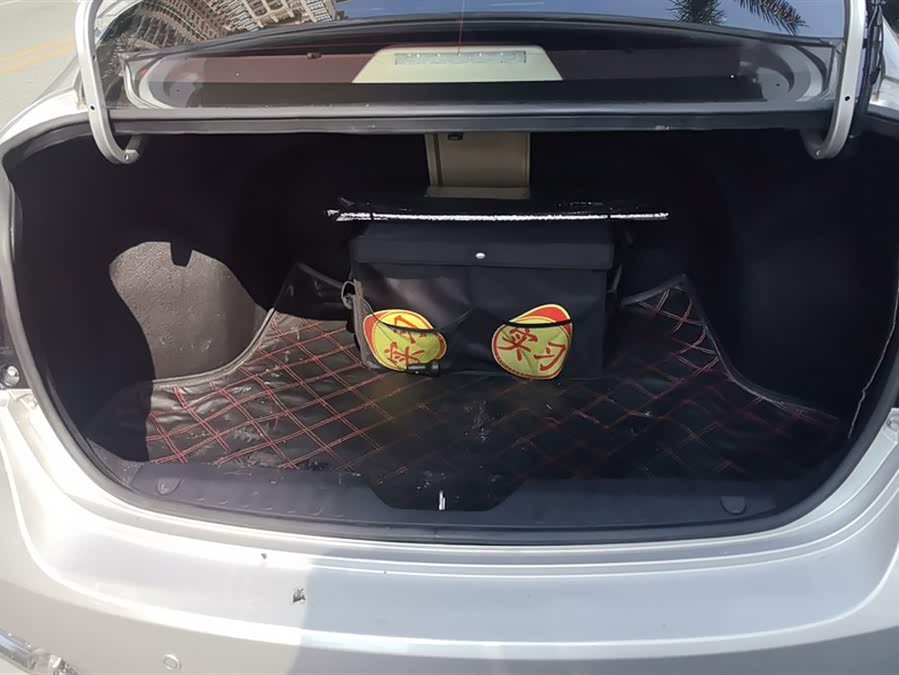 Suzuki Ciaz 2015 изображение автомобиля #5