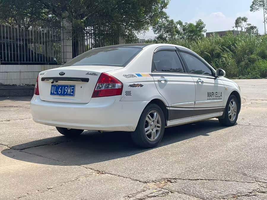 Kia Cerato 2010 imagen de coche #5