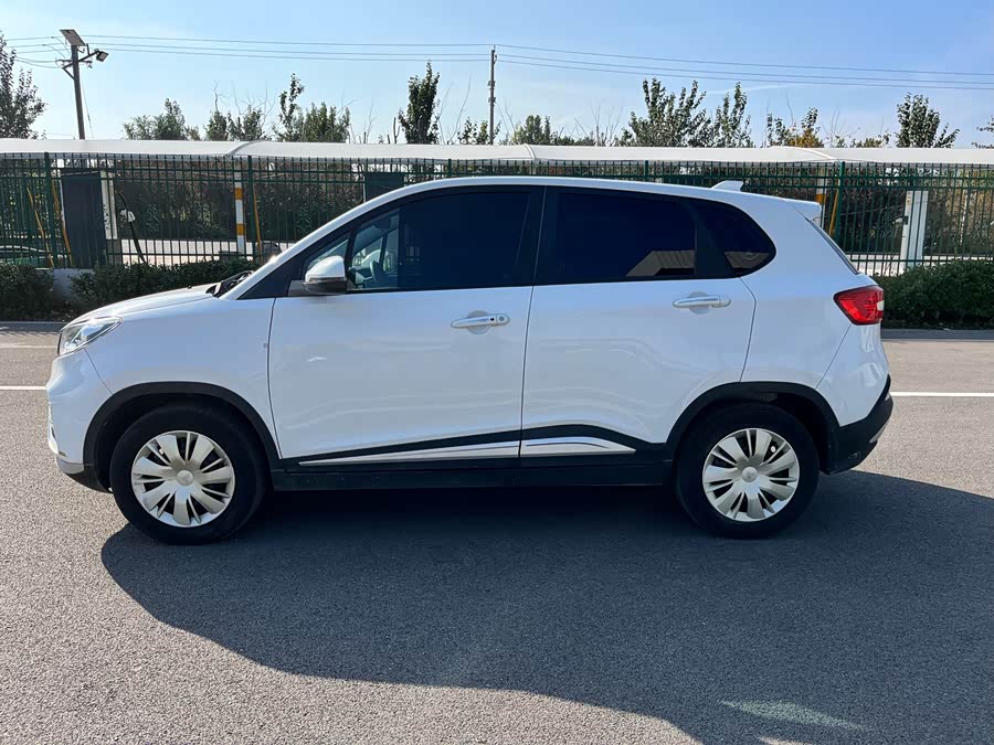 哪吒汽车 哪吒N01 2020 汽车图片 #5