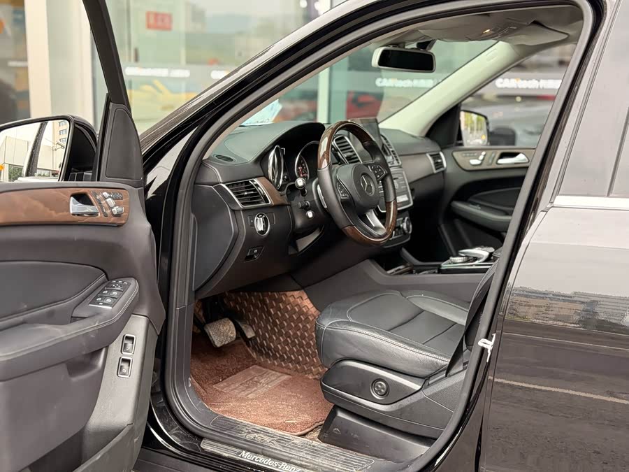 Mercedes-Benz GLS Class 2016 #5 Mercedes-Benz GLS Class 2016 car image #5