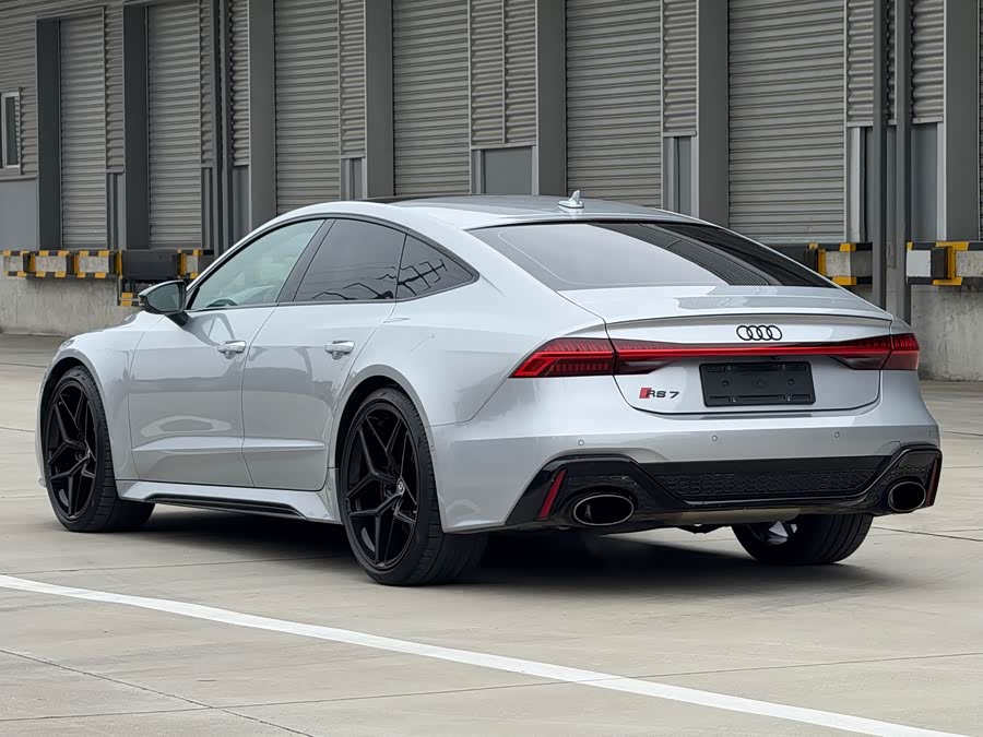 Audi RS 7 2021 car image #5