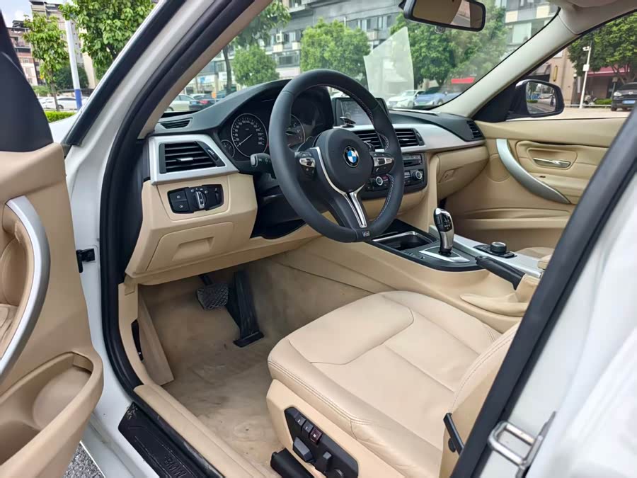 BMW 3 Series (Imported) 2012 изображение автомобиля #5