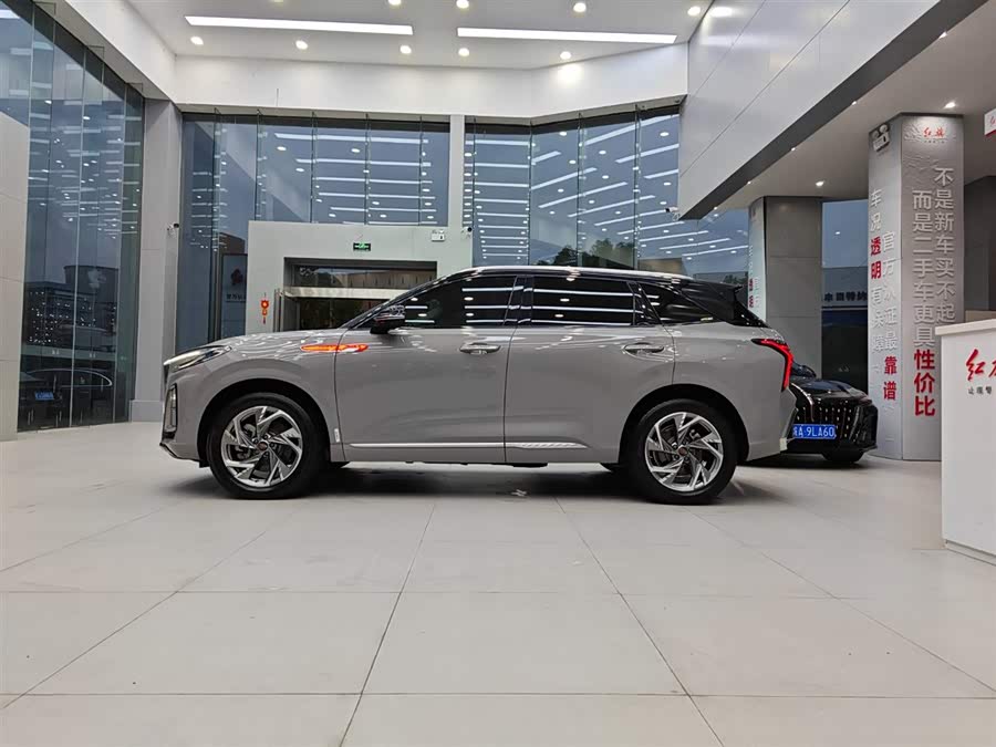 HongQi HS3 2023 #5 HongQi HS3 2023 car image #5