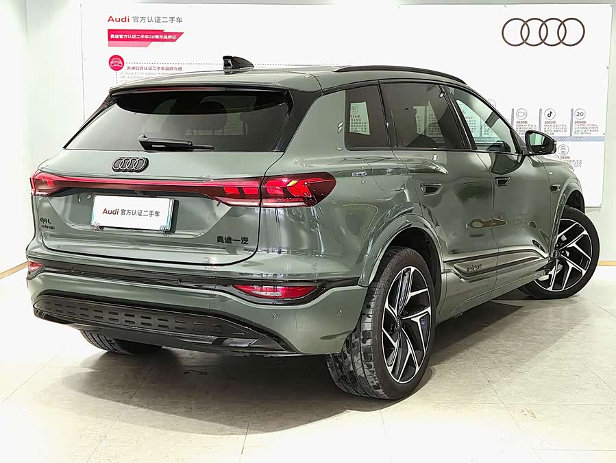 Audi Q6L e-tron 2025 صورة سيارة #5