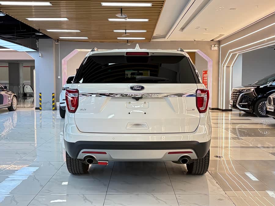 Ford Explorer (Imported) 2016 #5 Ford Explorer (Imported) 2016 car image #5