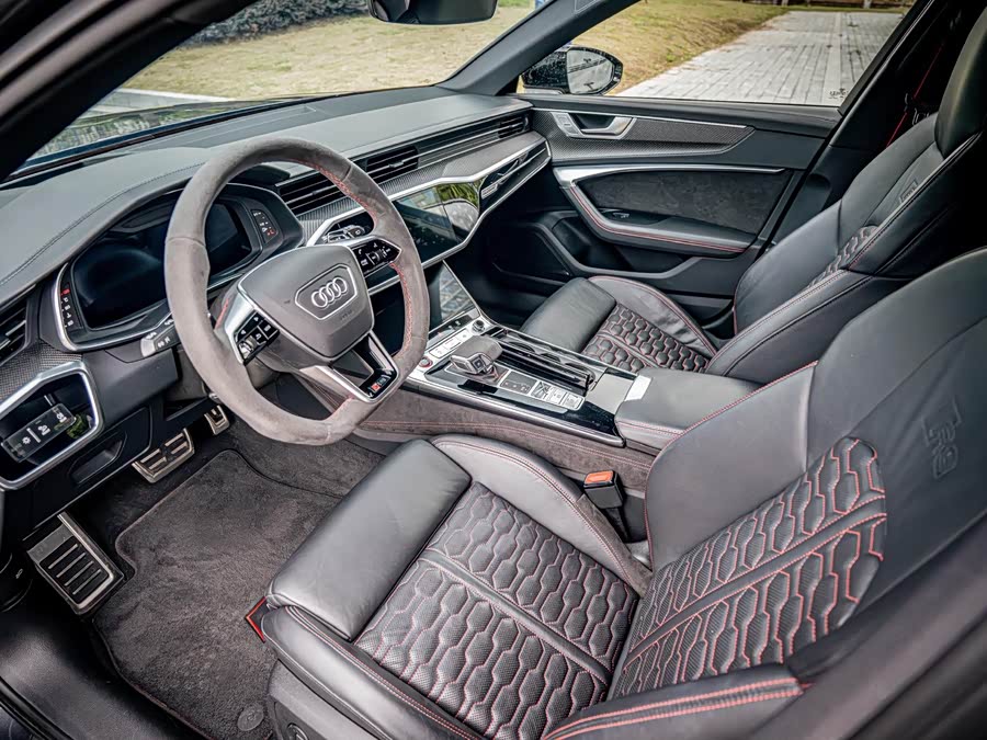 Audi RS 6 2021 immagine di auto #5