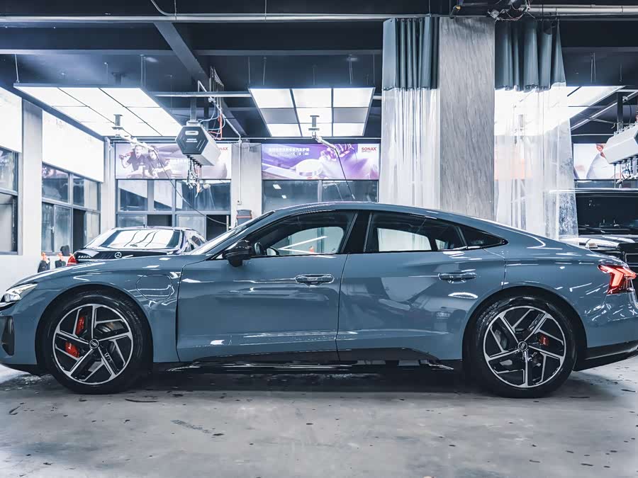 Audi RS e-tron GT 2023 car image #5