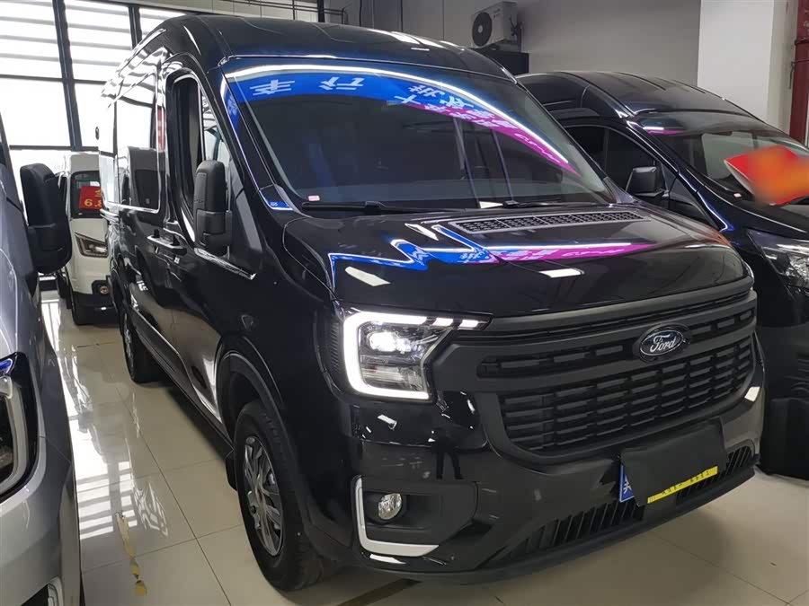 Ford Transit T8 2024 car image #5