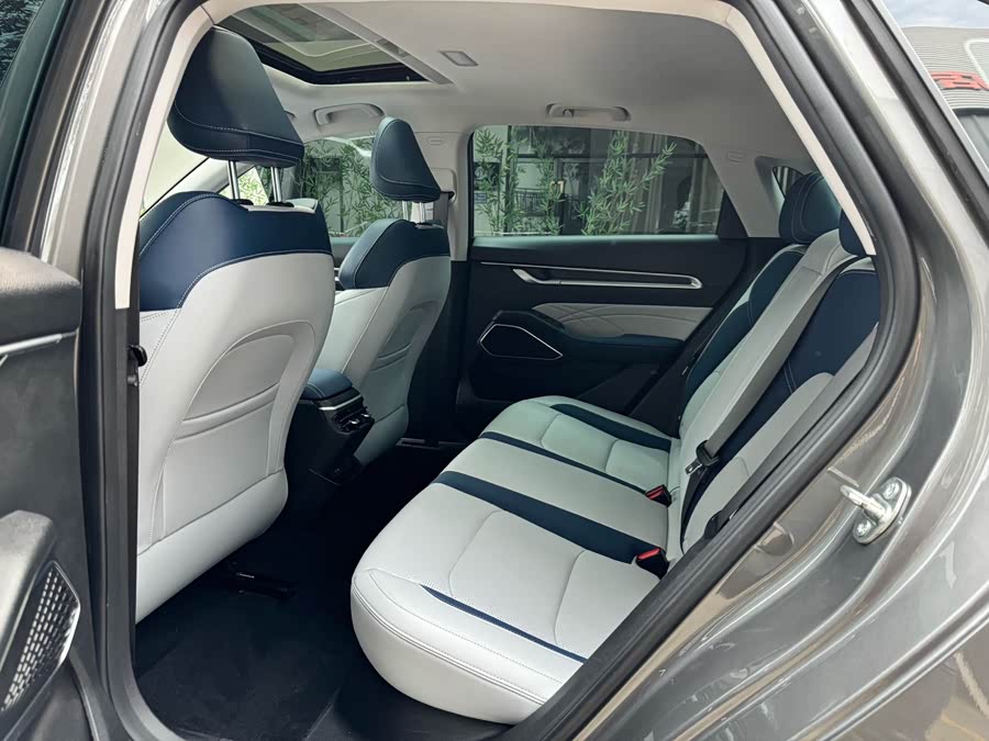GEELY Emgrand 2022 #5 GEELY Emgrand 2022 car image #5
