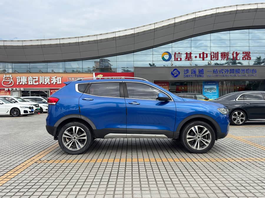 Haval H2s 2017 #5 Haval H2s 2017 car image #5