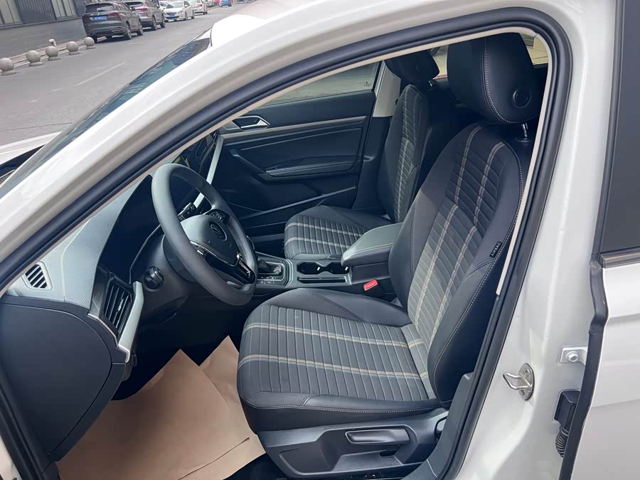 Volkswagen Lavida 2021 car image #5