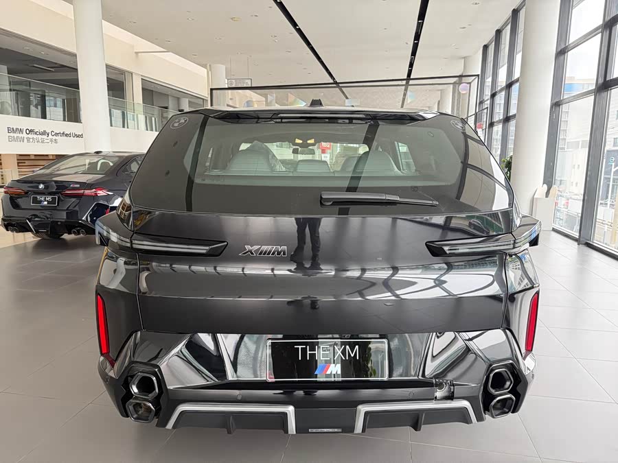 BMW XM صورة سيارة #5