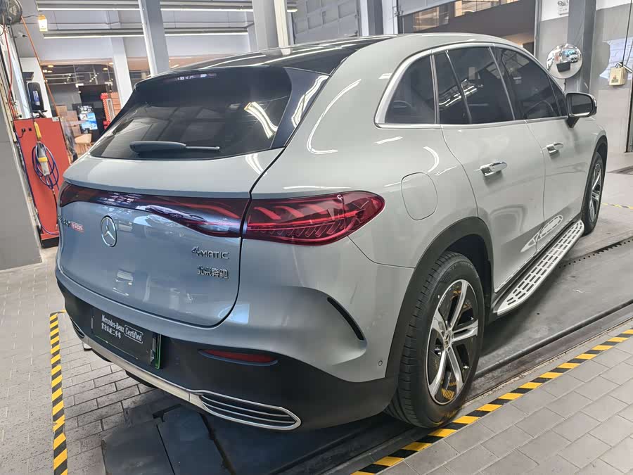 Mercedes-Benz EQE SUV 2025 car image #5