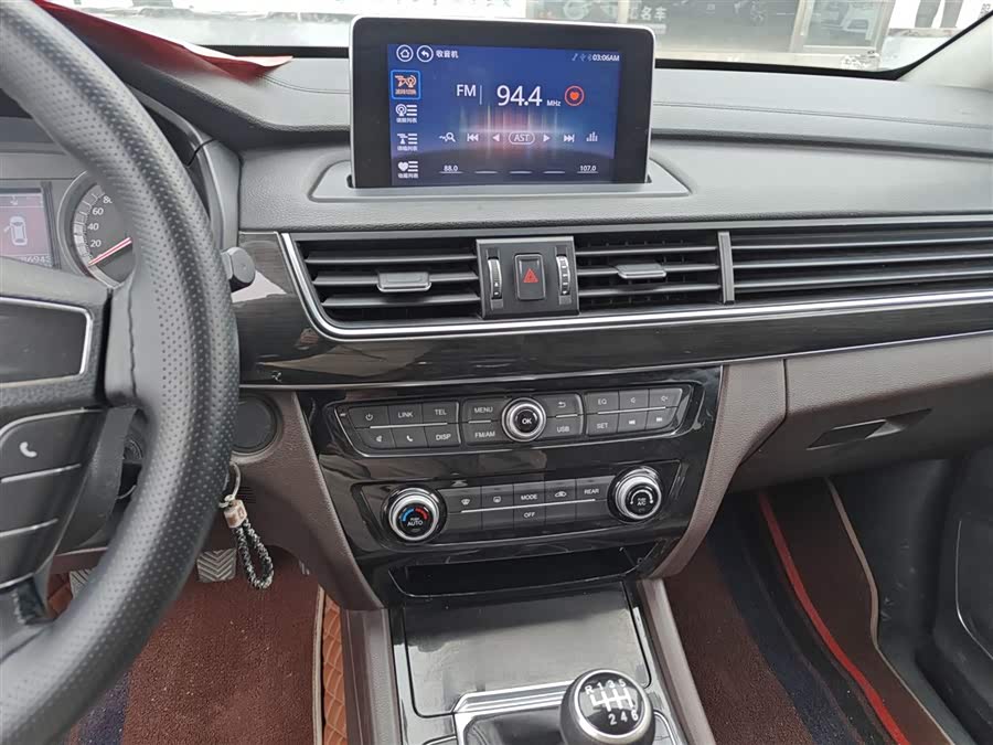 Forthing M6 2019 #5 Forthing M6 2019 immagine di auto #5