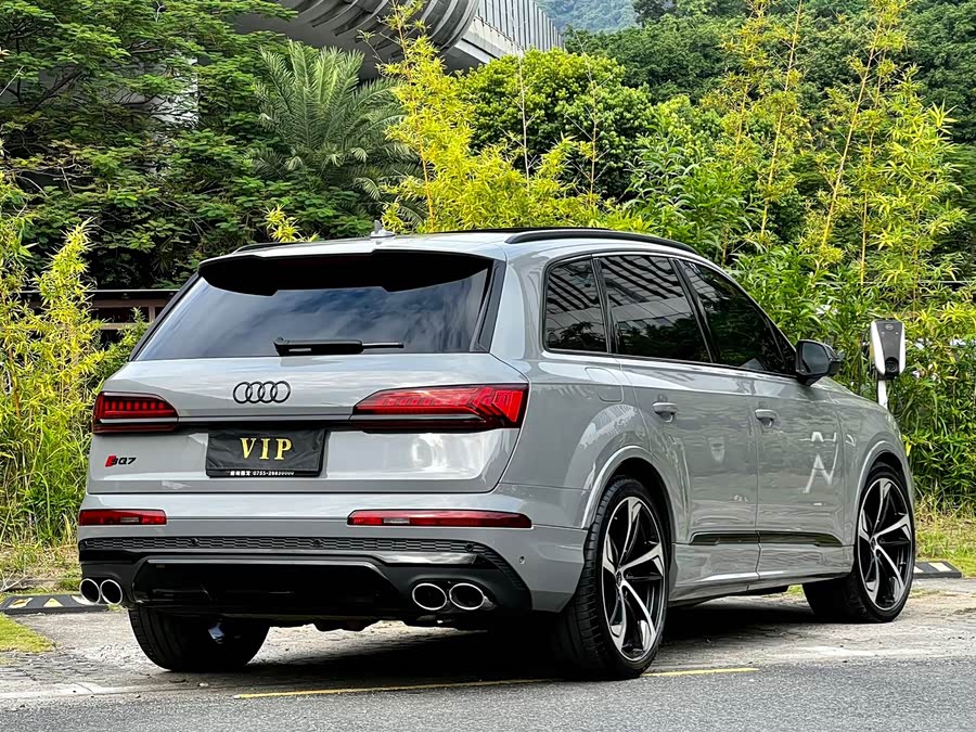 Audi SQ7 2024 immagine di auto #5