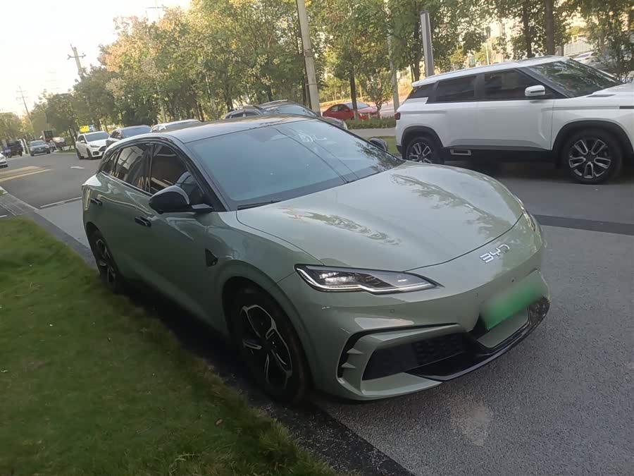 BYD Seal 06GT 2025 car image #5