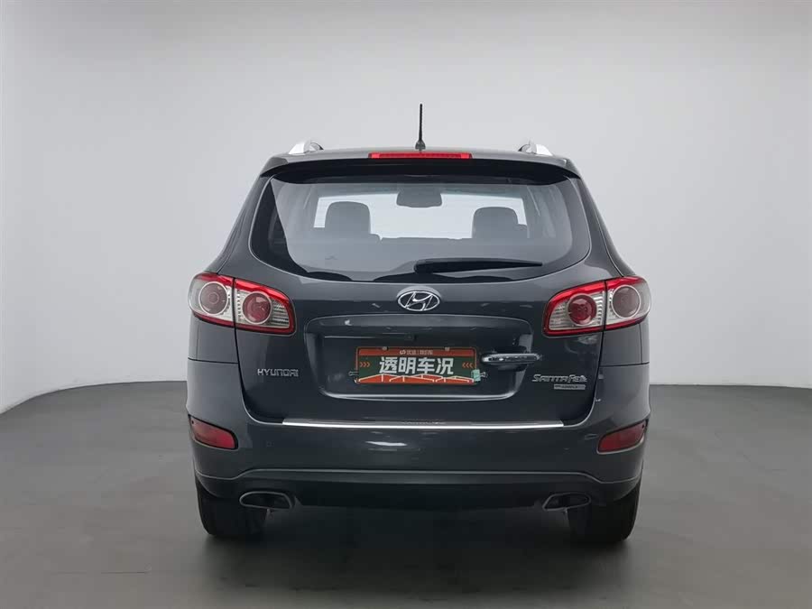 Hyundai Santa Fe Classic 2010 car image #5