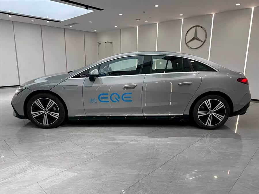 Mercedes-Benz EQE Class 2022 #5 Mercedes-Benz EQE Class 2022 immagine di auto #5