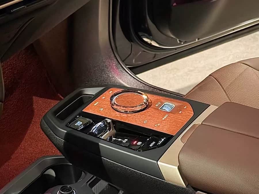 BMW iX 2022 #5 BMW iX 2022 car image #5