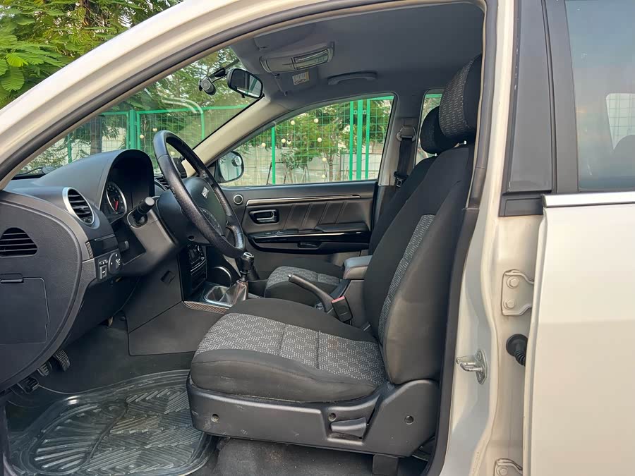 Haval H5 Class 2015 #5 Haval H5 Class 2015 car image #5