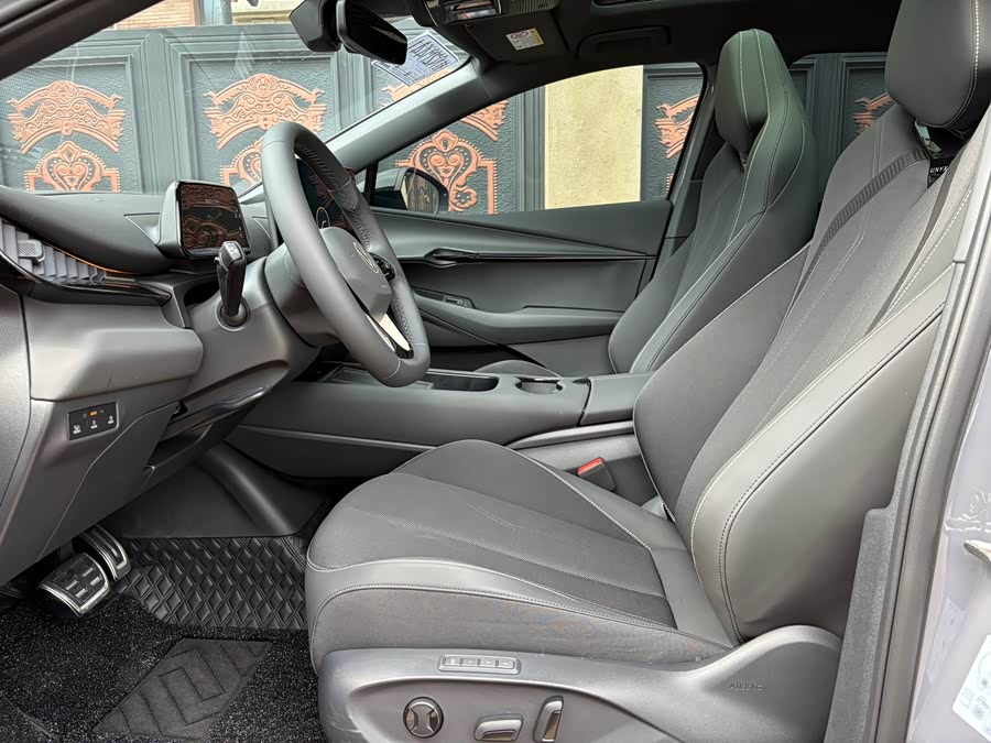 Volkswagen ID.UNYX 06 2025 #5 Volkswagen ID.UNYX 06 2025 صورة سيارة #5