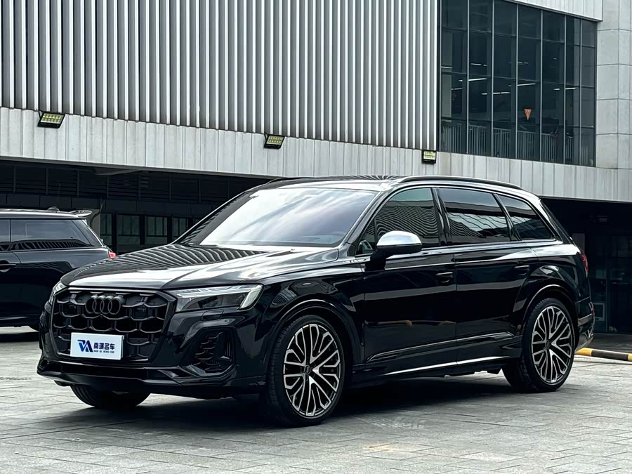 Audi SQ7 2024 изображение автомобиля #5