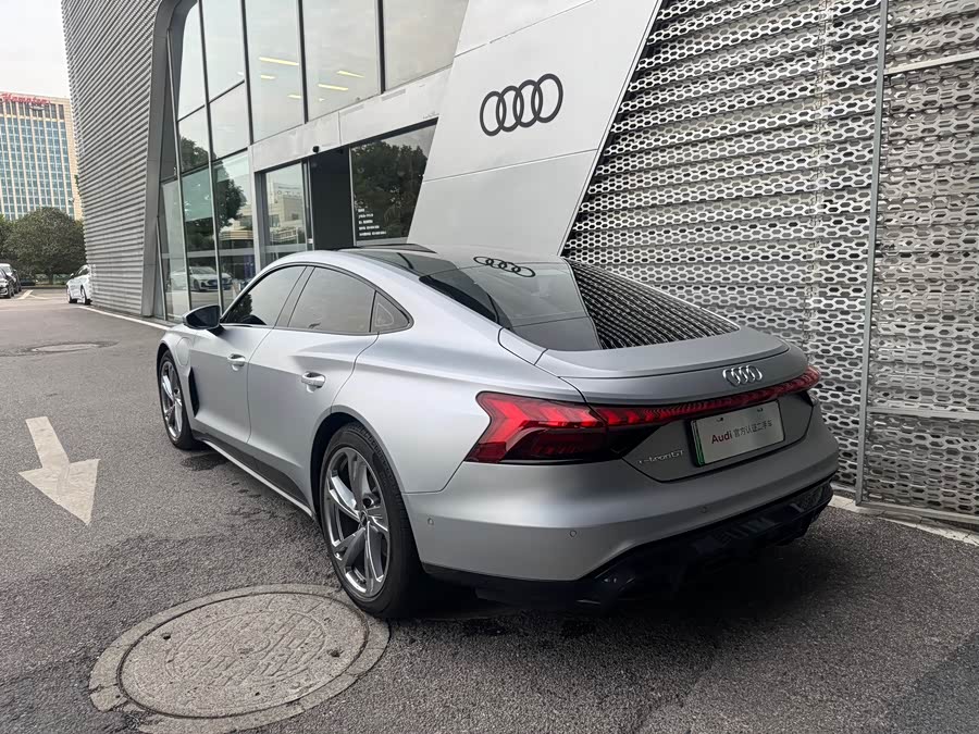 Audi e-tron GT 2024 image de voiture #5