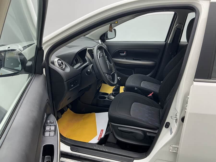 Haval H1 2017 #5 Haval H1 2017 car image #5