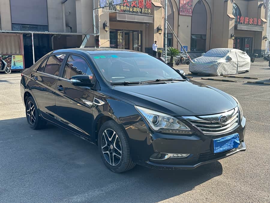 BYD G5 2016 car image #5