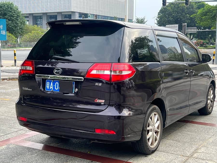 BYD M6 2015 car image #5