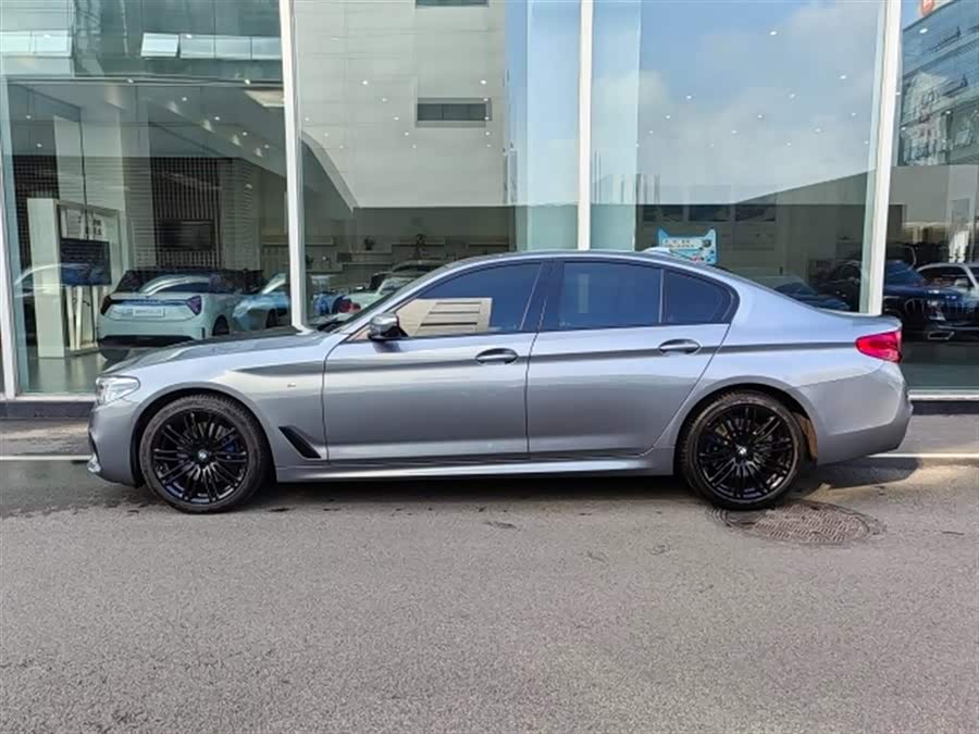 BMW 5 Series (Imported) 2019 #5 BMW 5 Series (Imported) 2019 car image #5