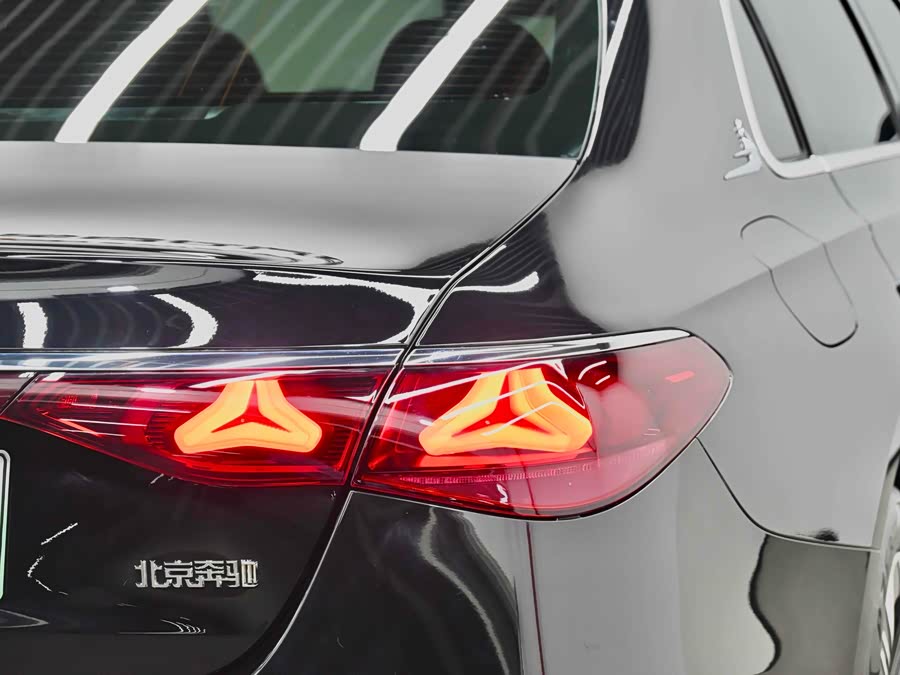 Mercedes-Benz E Class New Energy 2024 car image #5