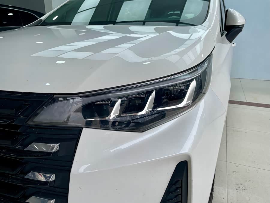 GAC Trumpchi M6 2021 #5 GAC Trumpchi M6 2021 car image #5