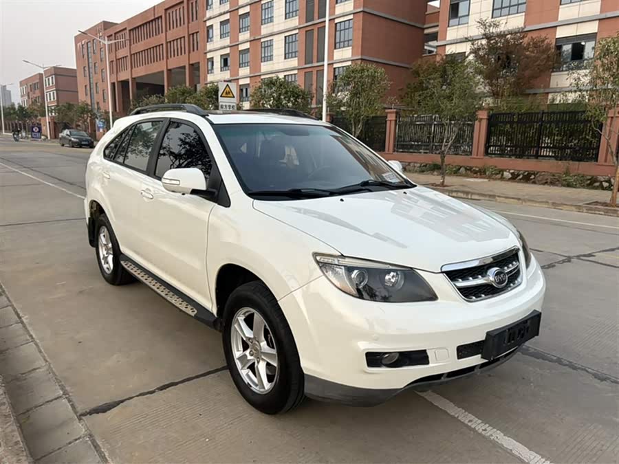 BYD S6 2013 #5 BYD S6 2013 car image #5