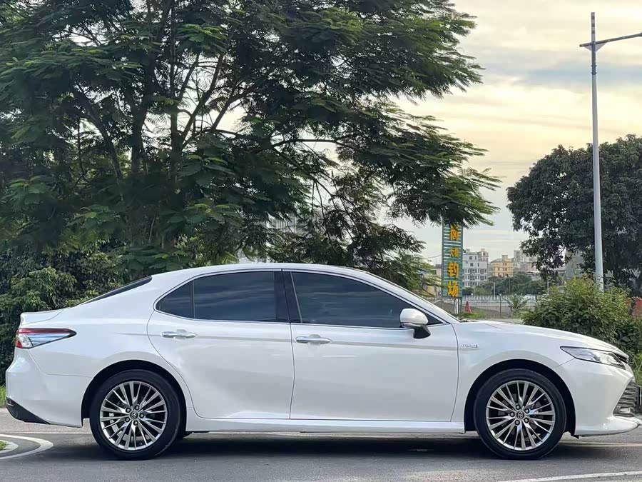 Toyota Camry 2018 car image #5