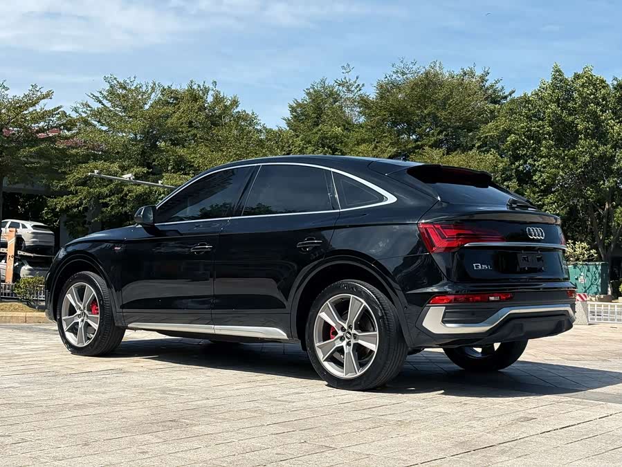 Audi Q5L Sportback 2022 immagine di auto #5