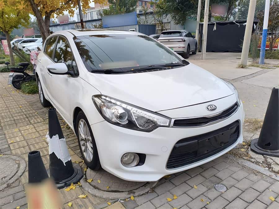 Kia Forte Koup 2014 car image #5