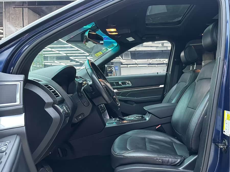 Ford Explorer (Imported) 2016 car image #5