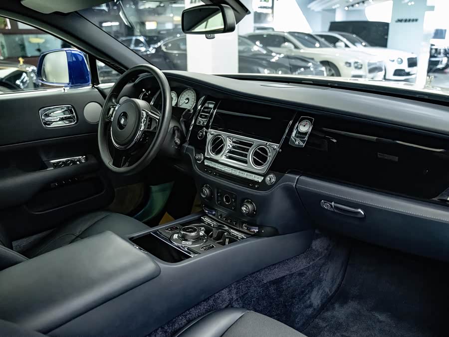 Denza Wraith 2020 car image #5
