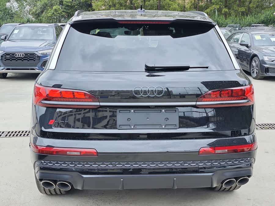 Audi SQ7 #5 Audi SQ7 car image #5