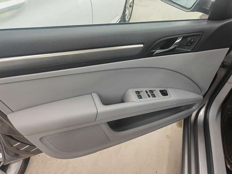 Skoda Superb 2012 imagen de coche #5