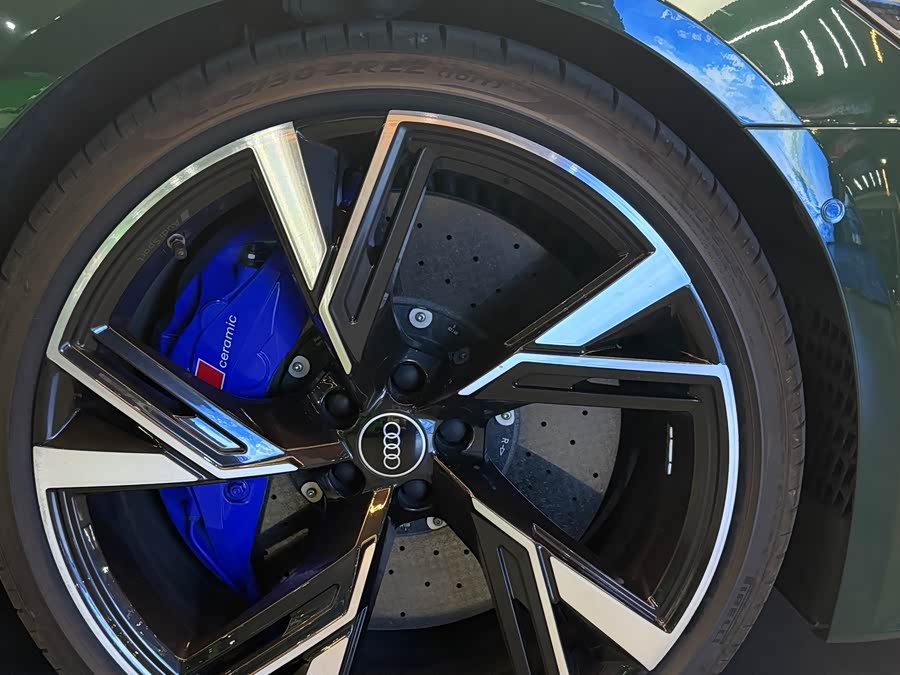 Audi RS 6 2021 immagine di auto #5