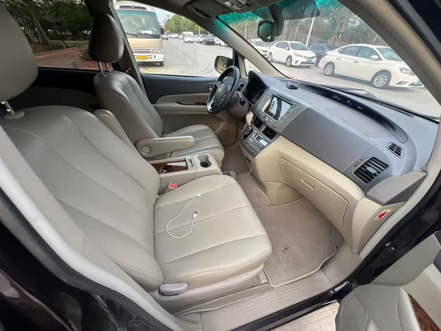 BYD M6 2015 #5 BYD M6 2015 car image #5