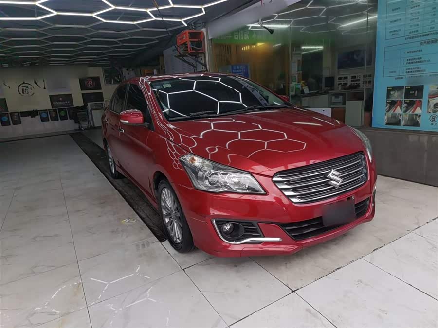 Suzuki Ciaz 2014 изображение автомобиля #5